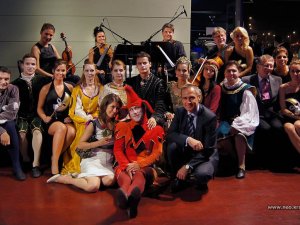 Pamiątkowe zdjęcie - Spotkanie jubileuszowe dla pracowników PMPL oraz PMI SCE - 3.09.2011r. - OPERA KRAKOWSKA