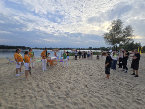 Występ zespołu w brazylijskich rytmach – piknik firmowy Kryspinów